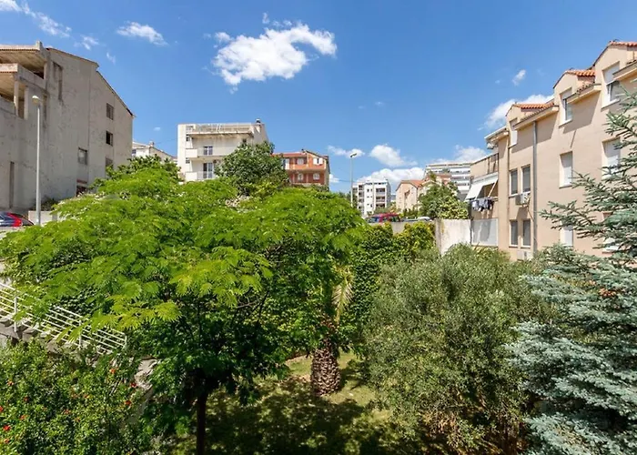 Apartments Marasovic - Maja