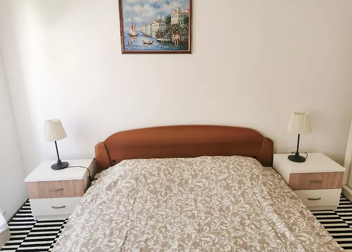 Apartments Marasovic - Maja